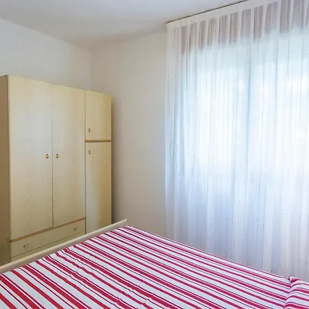 Castello Apartment *