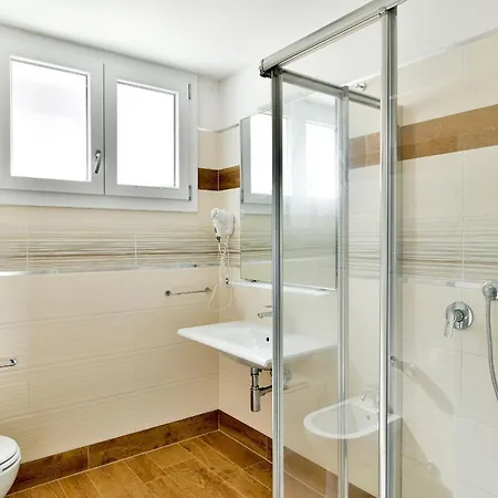 Castello Apartment *