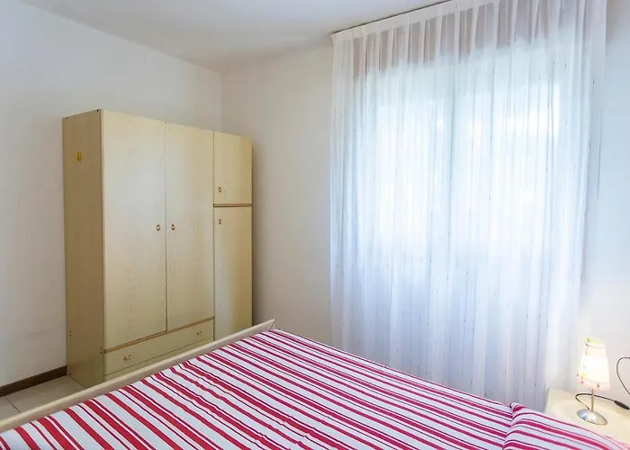Castello Apartment *
